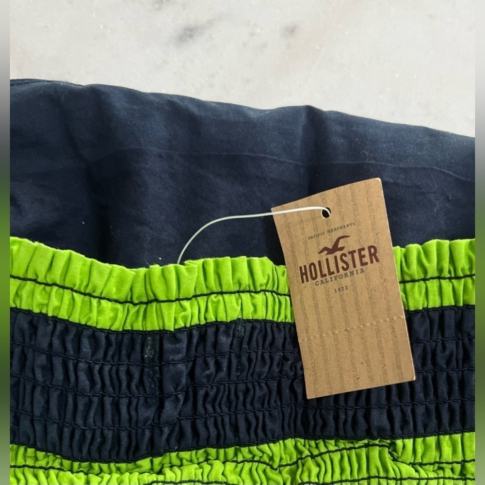 Hollister Navy And Green Strapless Peplum Juniors Top Size Medium New With Tags - Picture 5 of 6
